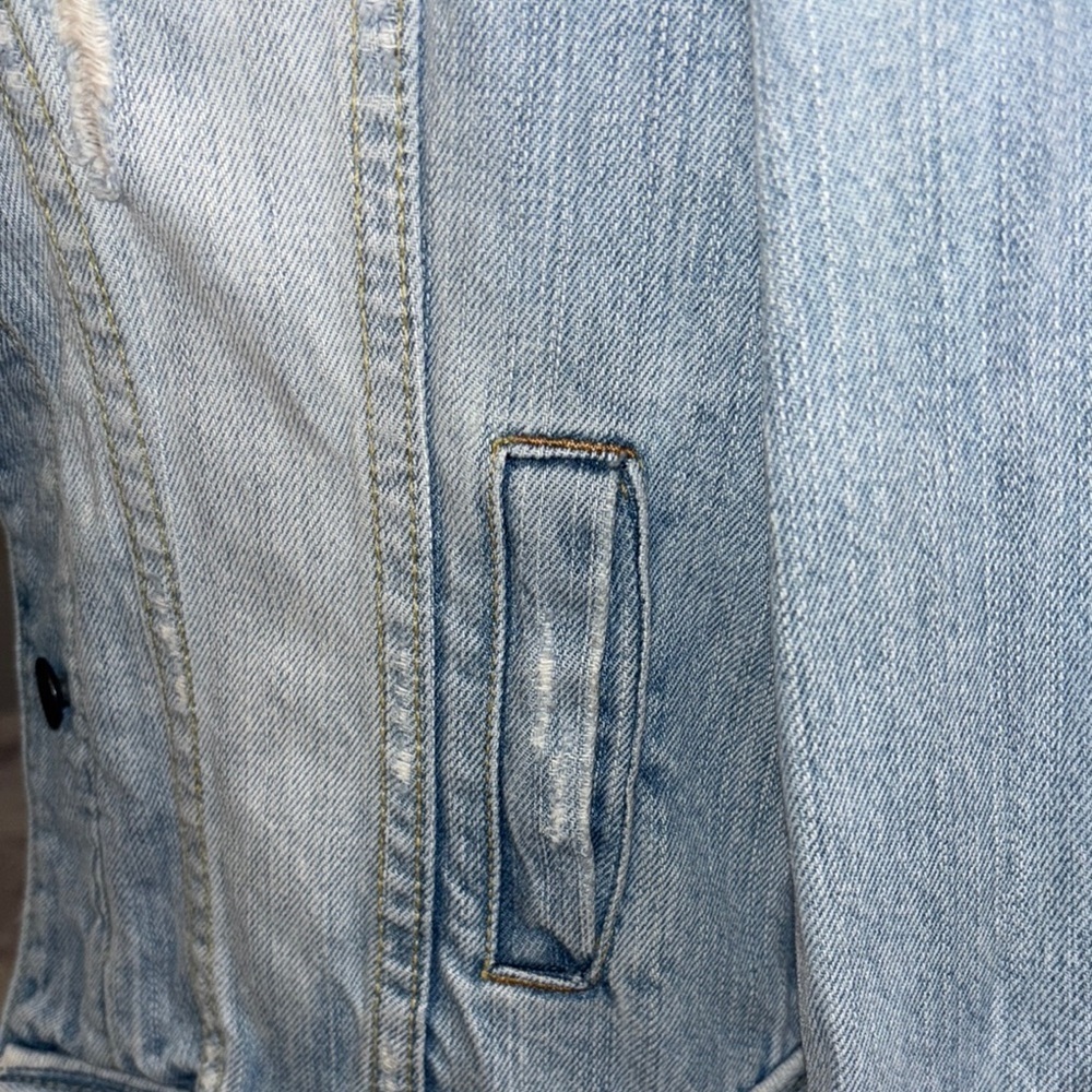 Y2K vintage Abercrombie & Fitch trucker distressed Light Blue Denim Jacket - Picture 9 of 16